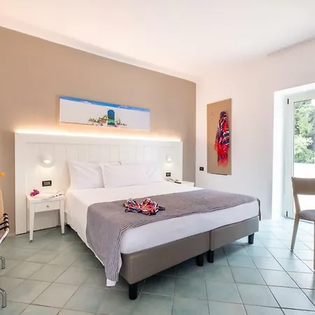 Th - Village Resort