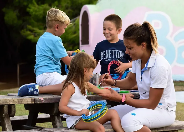 Th - Village Resort 3*